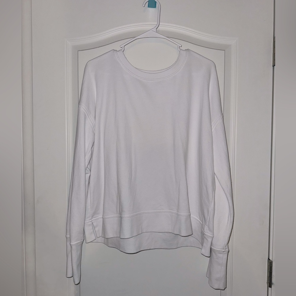 Vineyard Vines Lightweight Sweatshirt!